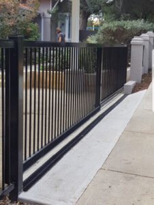 Foto de Gate Manufacturers in Chennai - Bi-Metal Engineering Pvt. Ltd